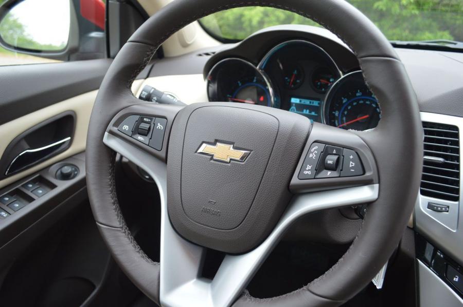  Chevrolet Cruze Turbo Diesel 2014 года  (фото 9 из 27)